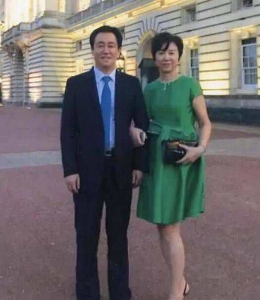 年轻妻子的工作