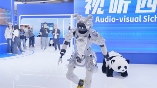 日日狠狠久久偷偷四色综合免费